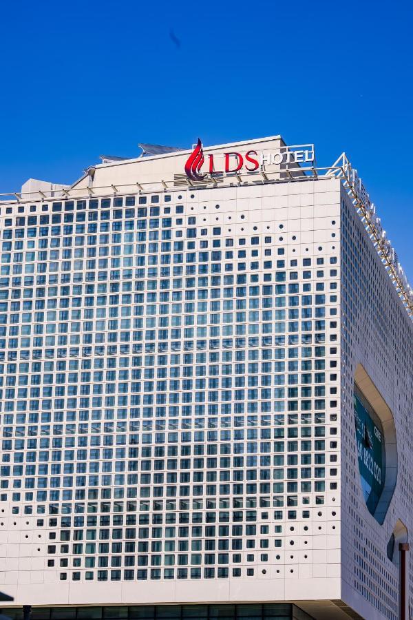 Lds Hotel Belgrado Esterno foto