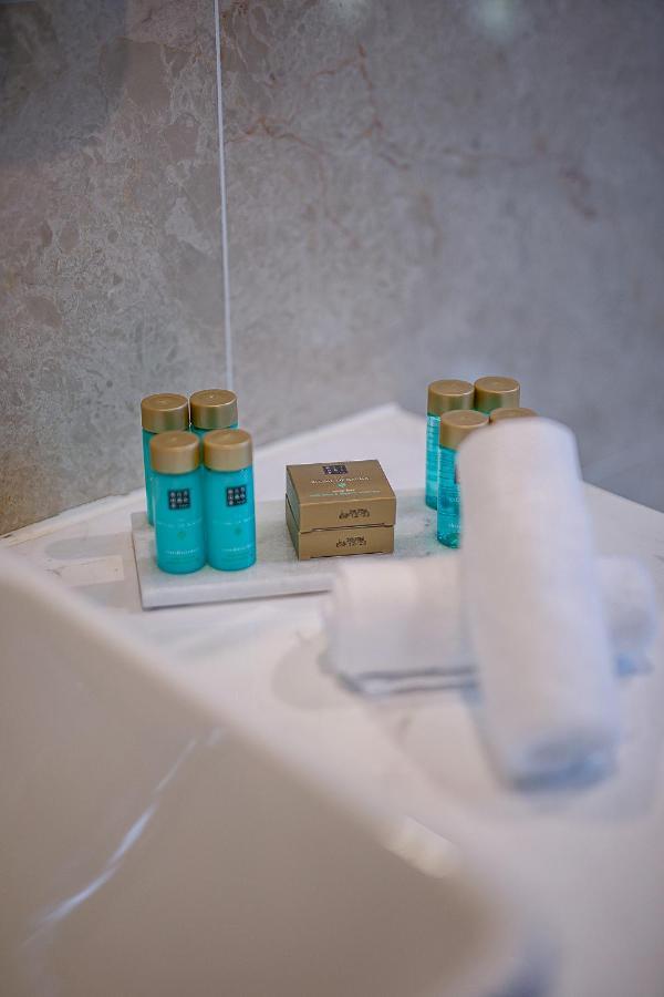 Lds Hotel Belgrado Esterno foto