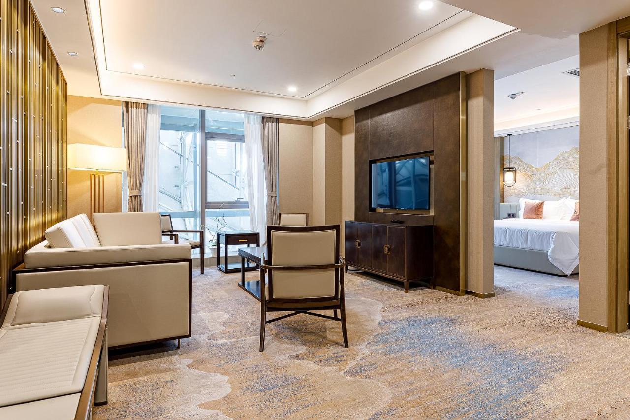 Lds Hotel Belgrado Esterno foto